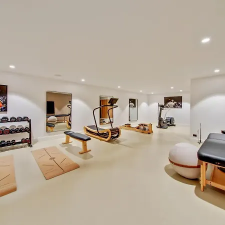 Top Luxury Villa With Private Pool In Saint Tropez 圣特罗佩